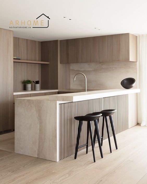 Thiết kế tủ bếp chữ U và đảo bếp làm bàn ăn tiện lợi