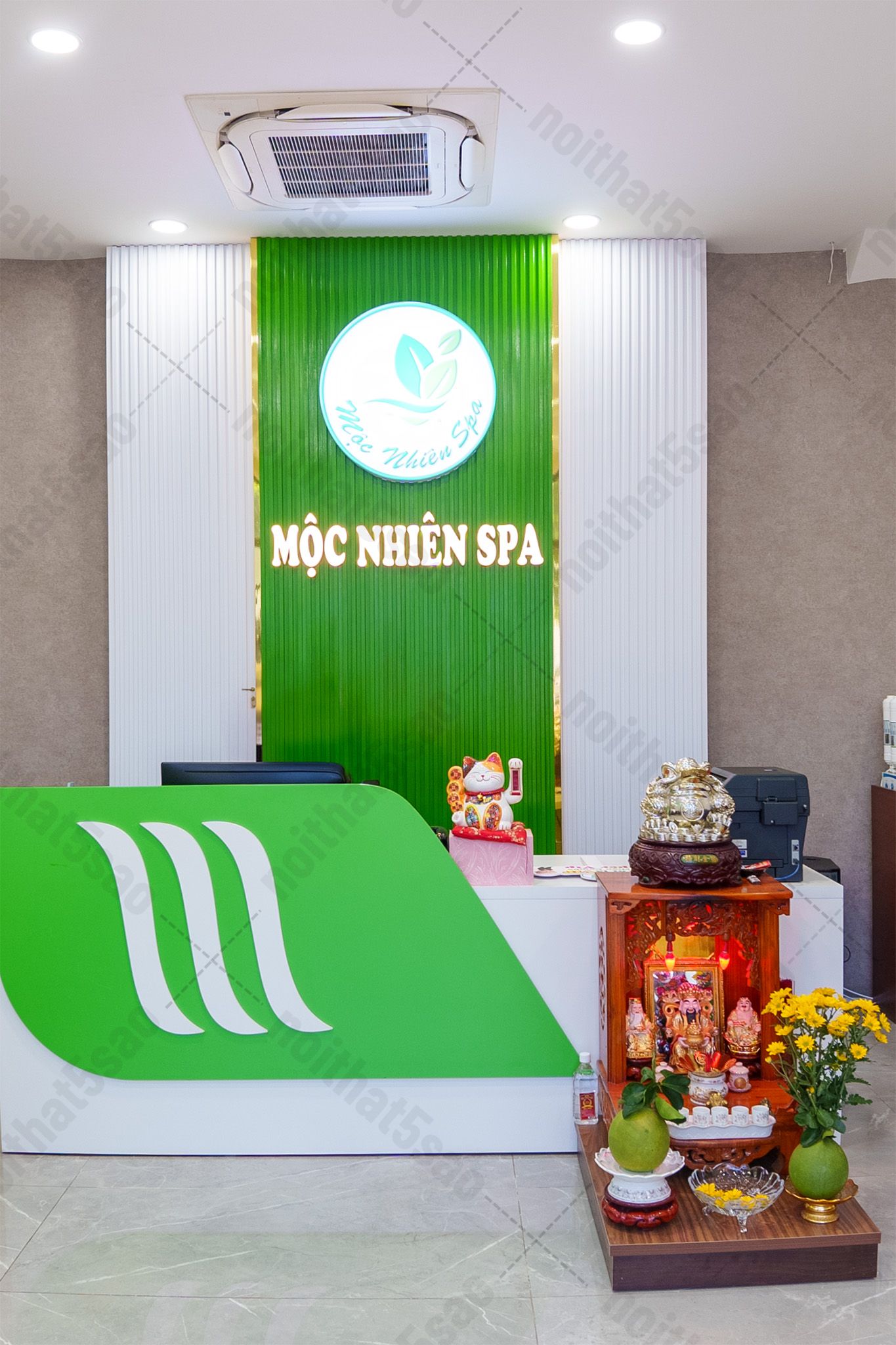 Thi công thiết kế nội thất cửa tiệm