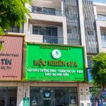 Thi công thiết kế nội thất cửa tiệm