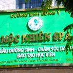 Thi công thiết kế nội thất cửa tiệm