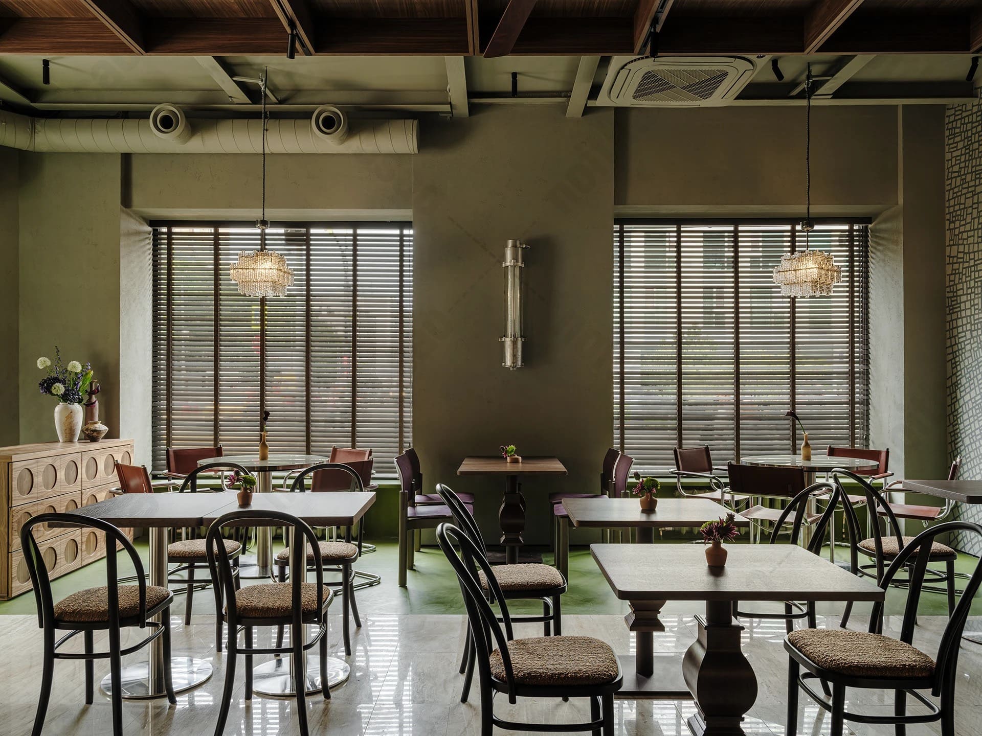 Thiết Kế Nhà Hàng Vintage – Dự Án Nội Thất 5 Sao Tại TP.HCM